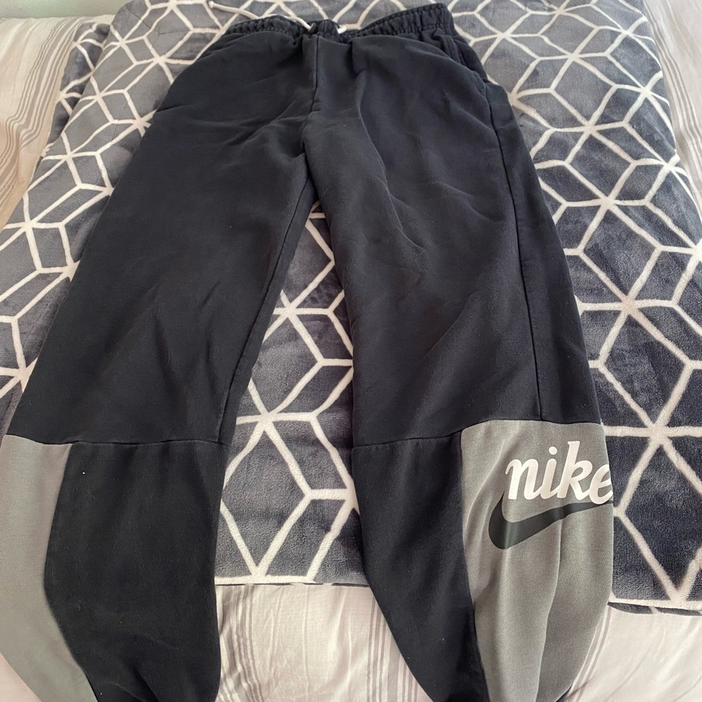 Womens Nike Sweatpants